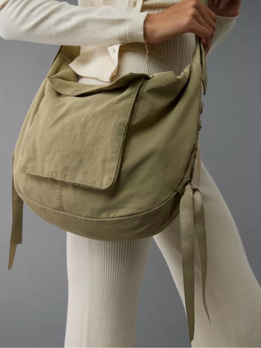 American Eagle Oversized Slouch Bag